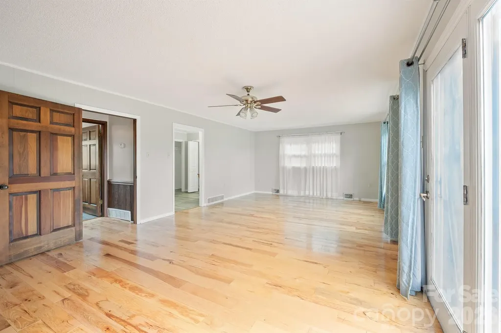 2053 Boiling Springs Road Purlear NC 28665