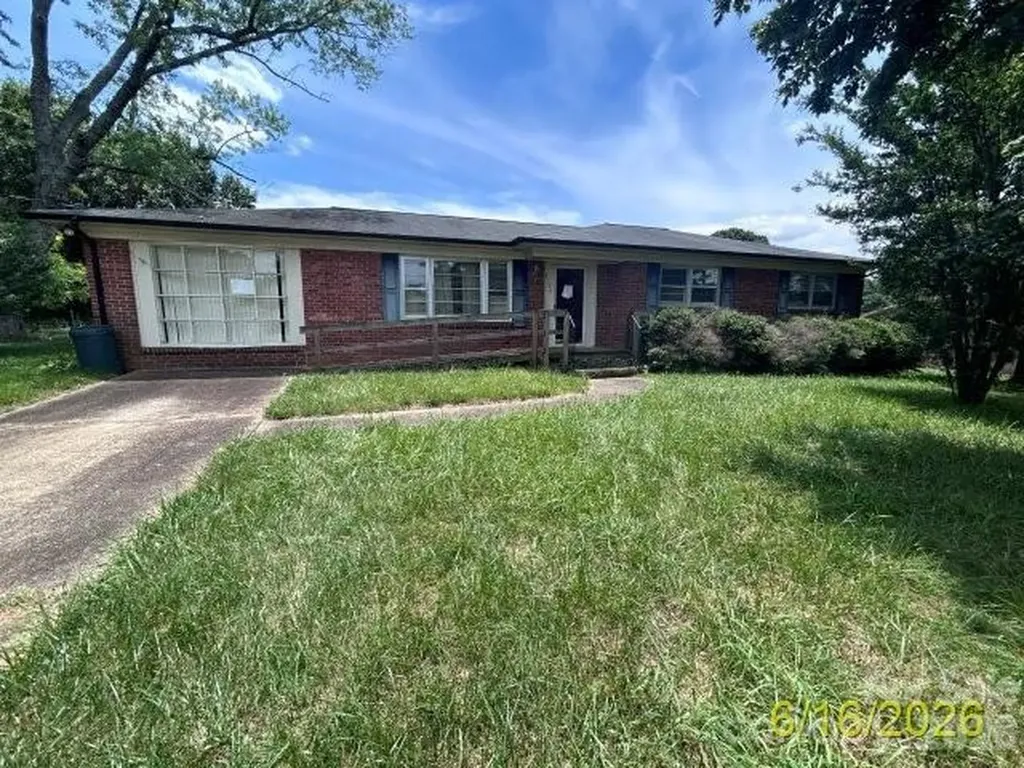 3196 Westview Street Valdese NC 28690