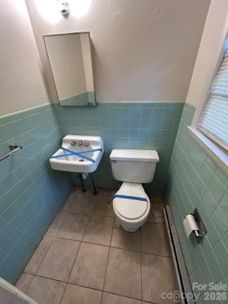 3196 Westview Street Valdese NC 28690