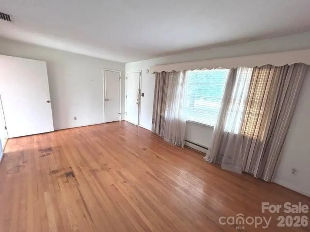 3196 Westview Street Valdese NC 28690