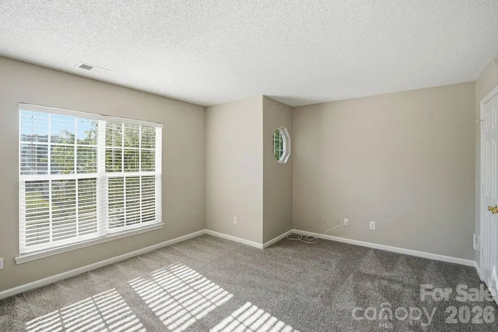 1528 Harland Street Charlotte NC 28216