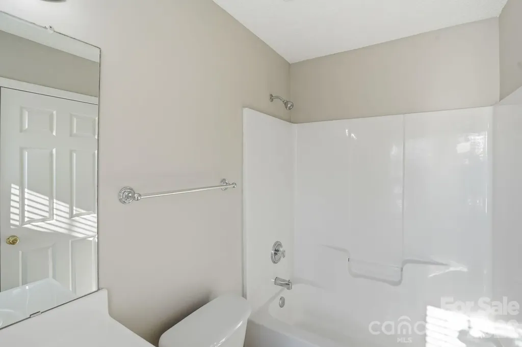 1528 Harland Street Charlotte NC 28216
