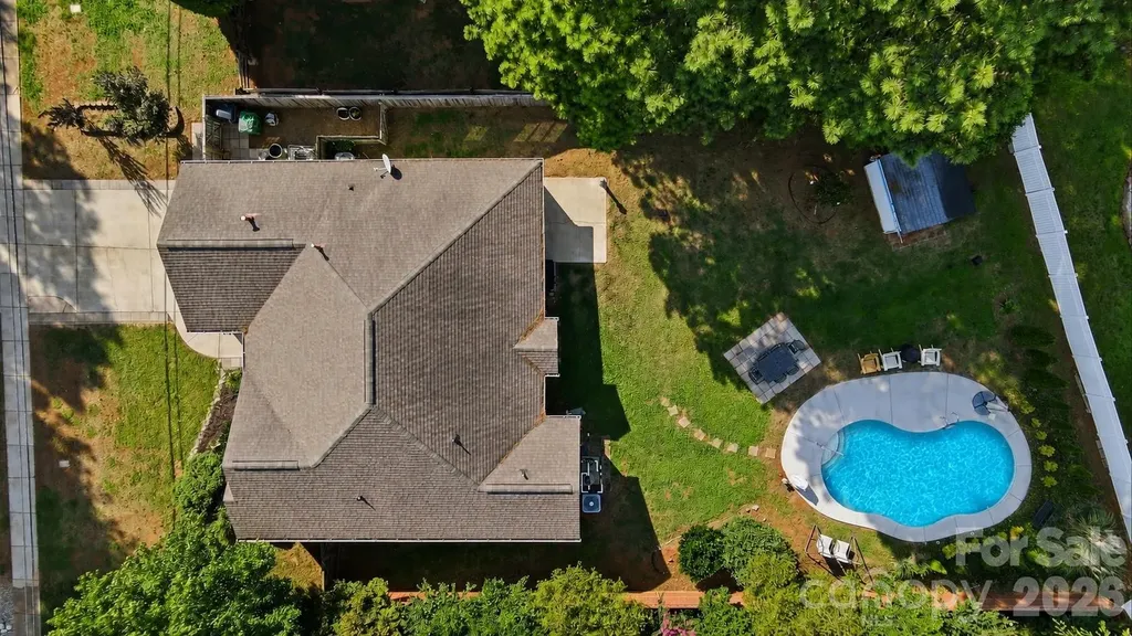 7206 Rock Island Road Charlotte NC 28278
