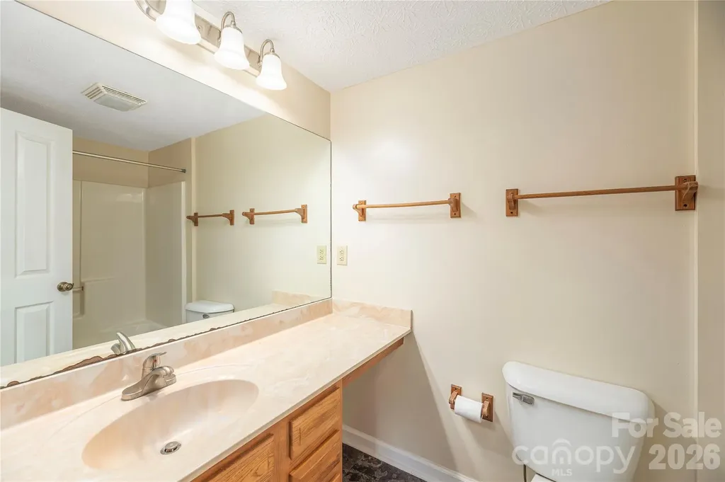 59 Nazarene Way Waynesville NC 28785