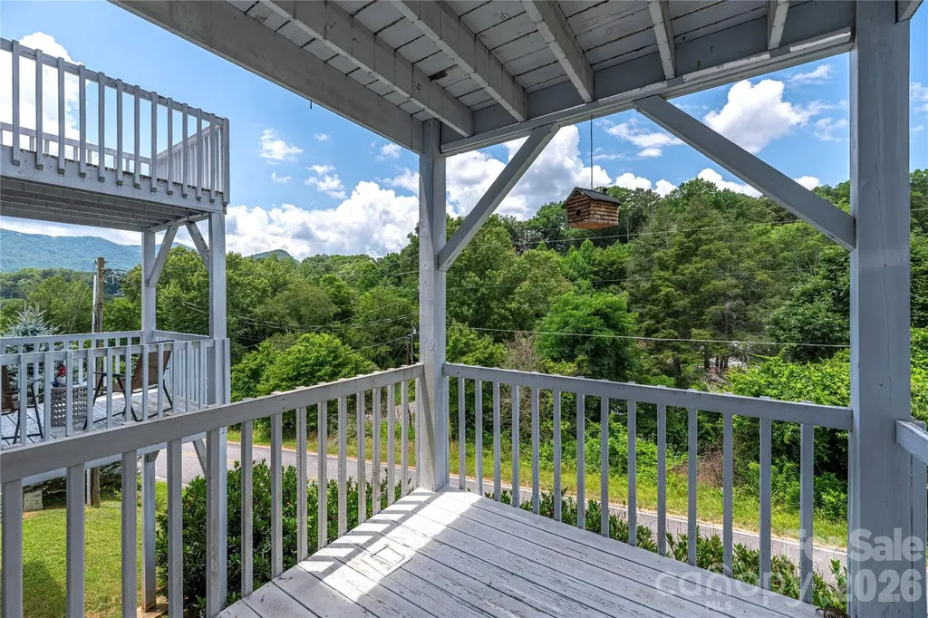59 Nazarene Way Waynesville NC 28785