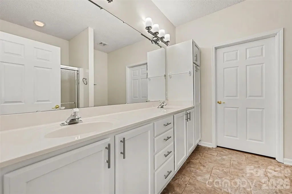 12114 Groth Court Charlotte NC 28277