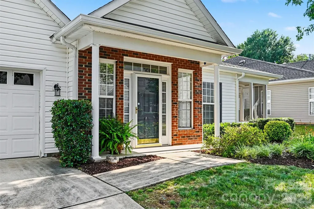 12114 Groth Court Charlotte NC 28277
