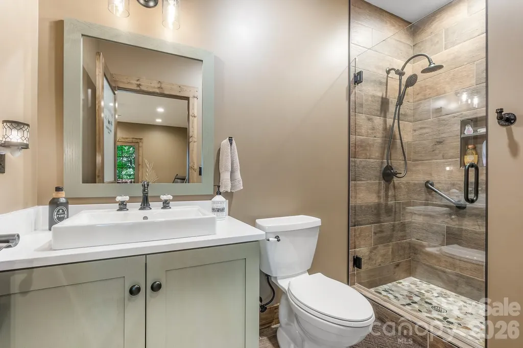 1009 Larkspur Trail Banner Elk NC 28604