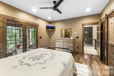 1009 Larkspur Trail Banner Elk NC 28604