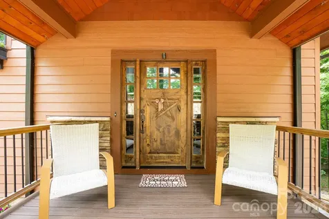 1009 Larkspur Trail Banner Elk NC 28604