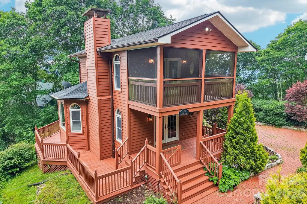 156 Simpson Lane Maggie Valley NC 28751
