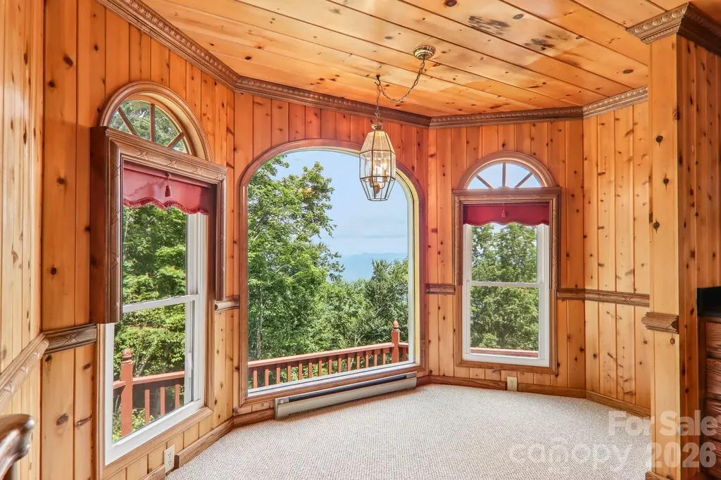 156 Simpson Lane Maggie Valley NC 28751