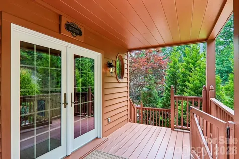 156 Simpson Lane Maggie Valley NC 28751