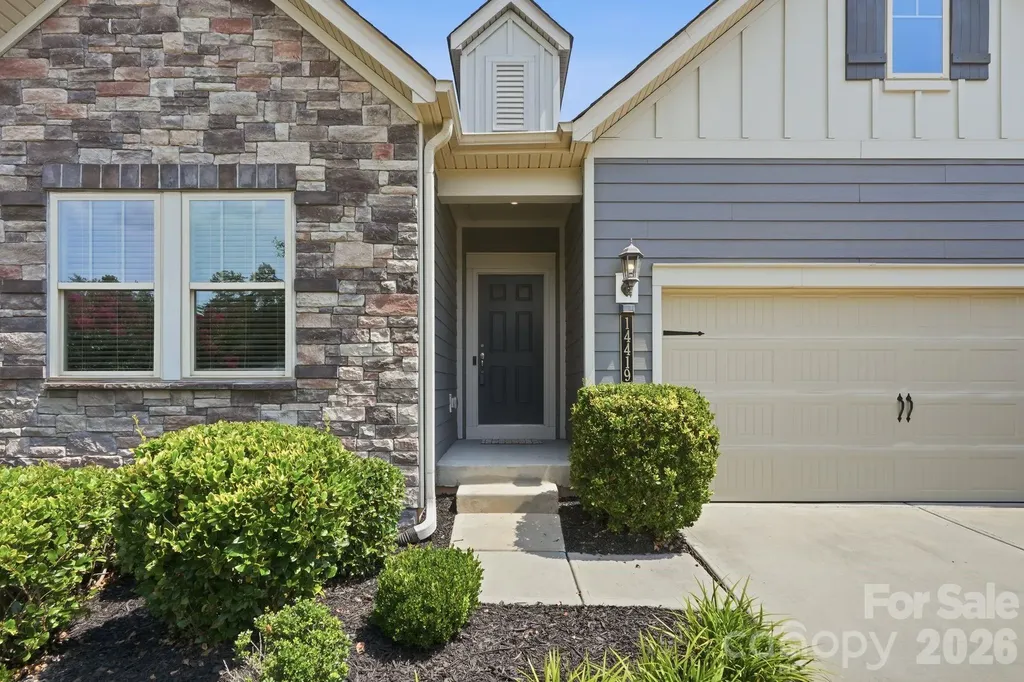 14419 Batteliere Drive Charlotte NC 28278