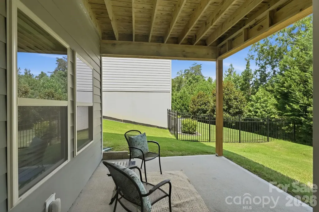 14419 Batteliere Drive Charlotte NC 28278