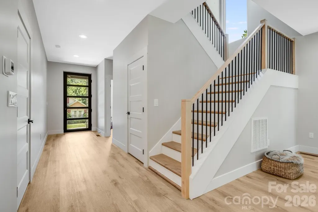 211 Ruby Avenue Black Mountain NC 28711