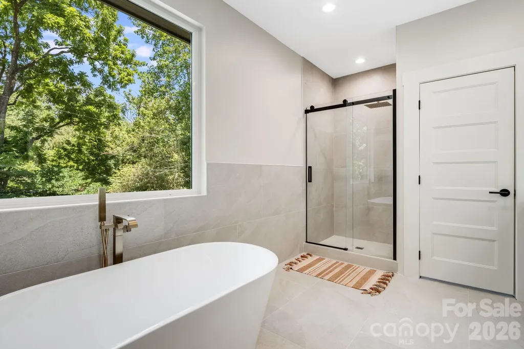 211 Ruby Avenue Black Mountain NC 28711