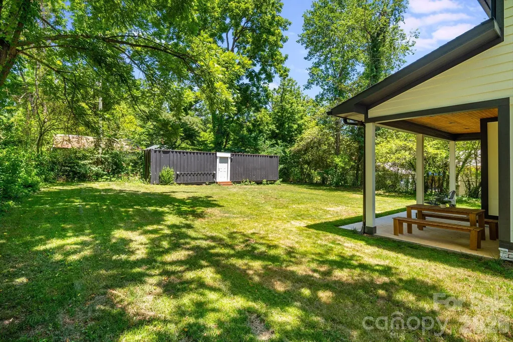 211 Ruby Avenue Black Mountain NC 28711