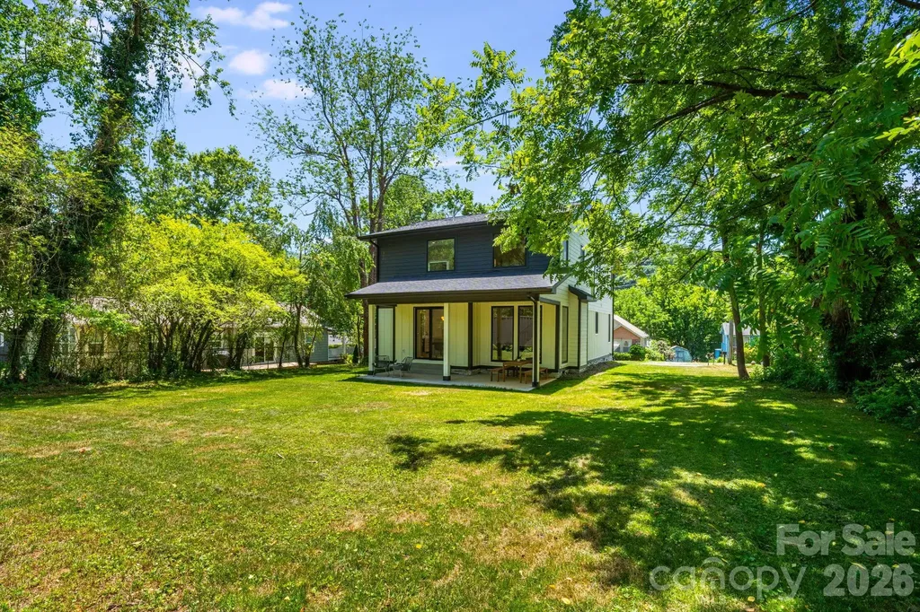 211 Ruby Avenue Black Mountain NC 28711