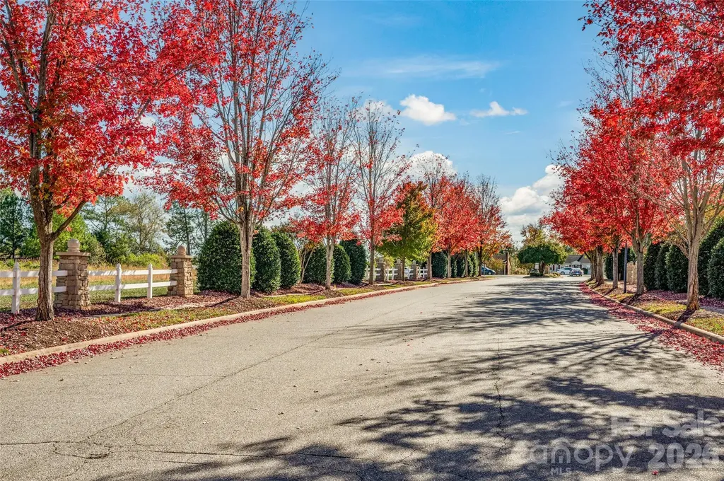 122 Gresham Lane Mooresville NC 28117