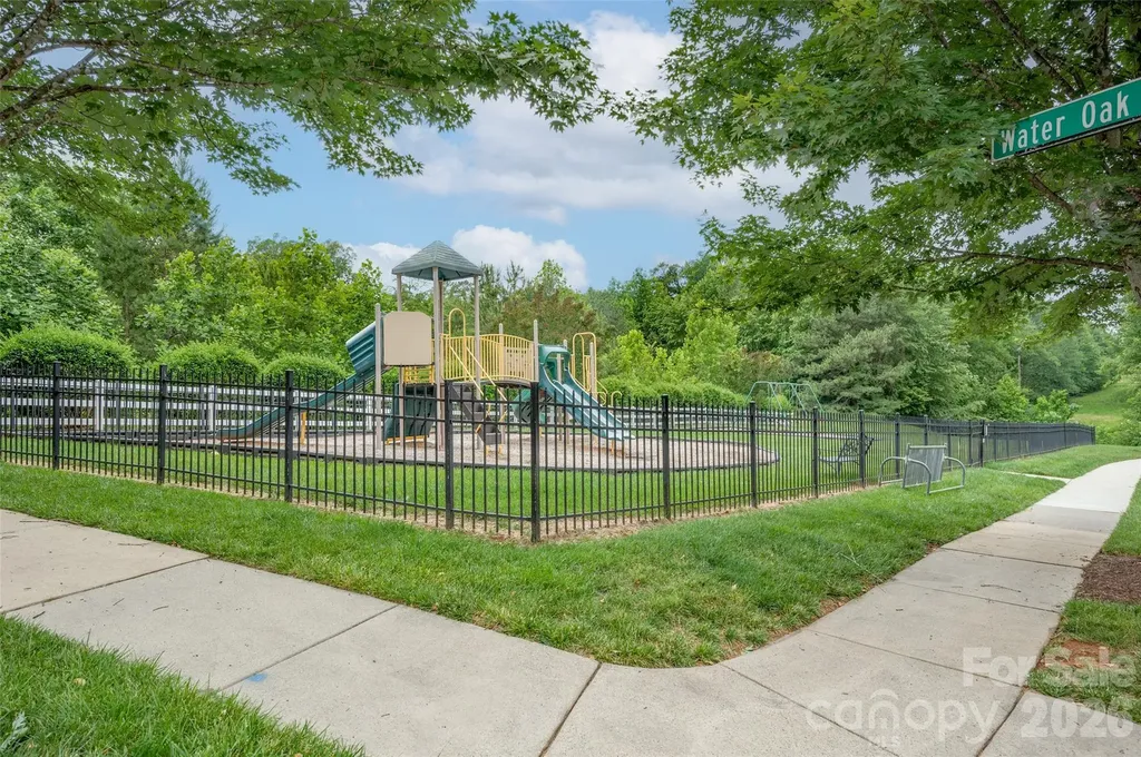 122 Gresham Lane Mooresville NC 28117