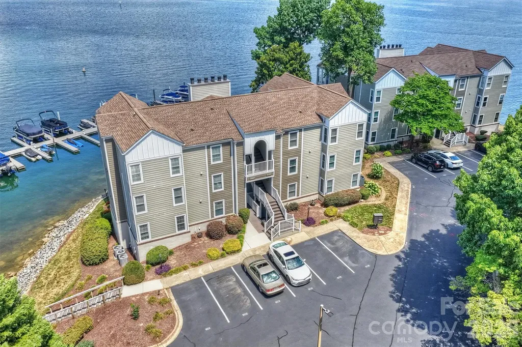 20427 Harborgate Court Cornelius NC 28031
