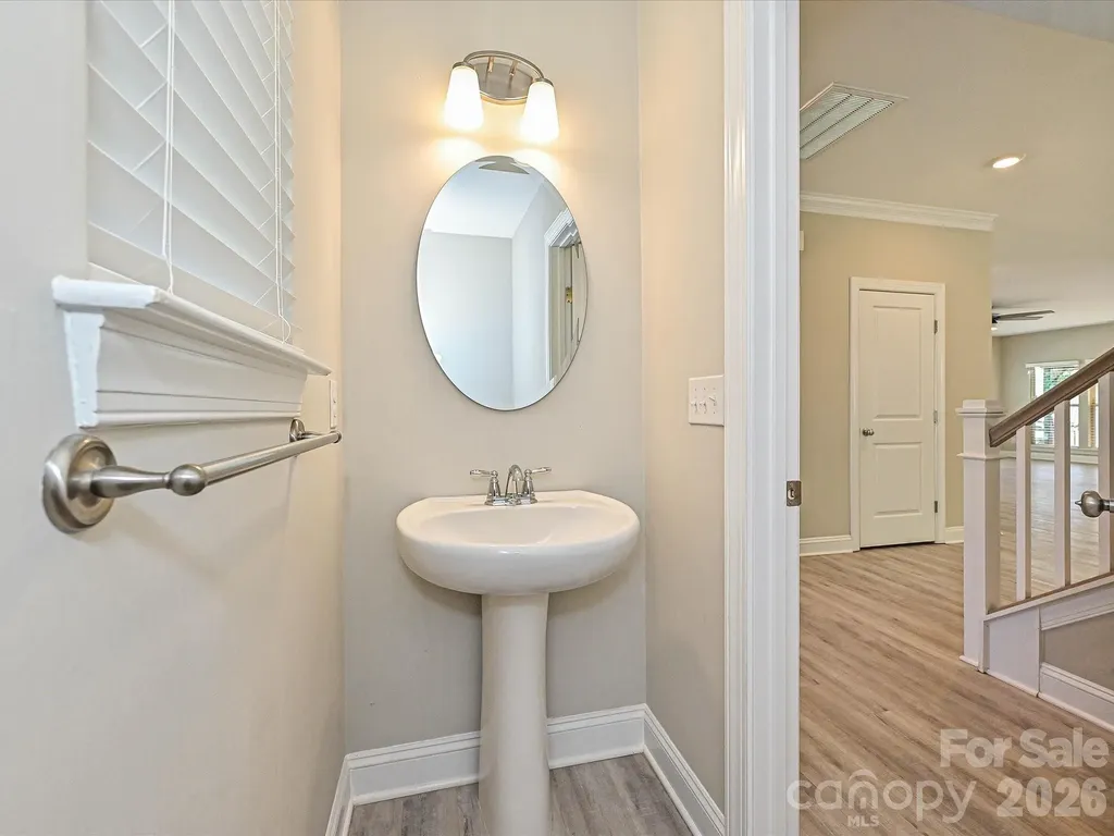 6320 Kennard Drive Charlotte NC 28216