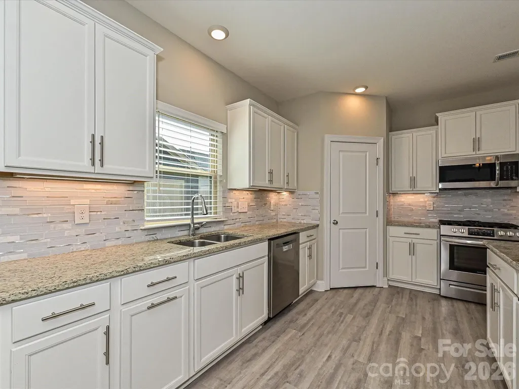 6320 Kennard Drive Charlotte NC 28216