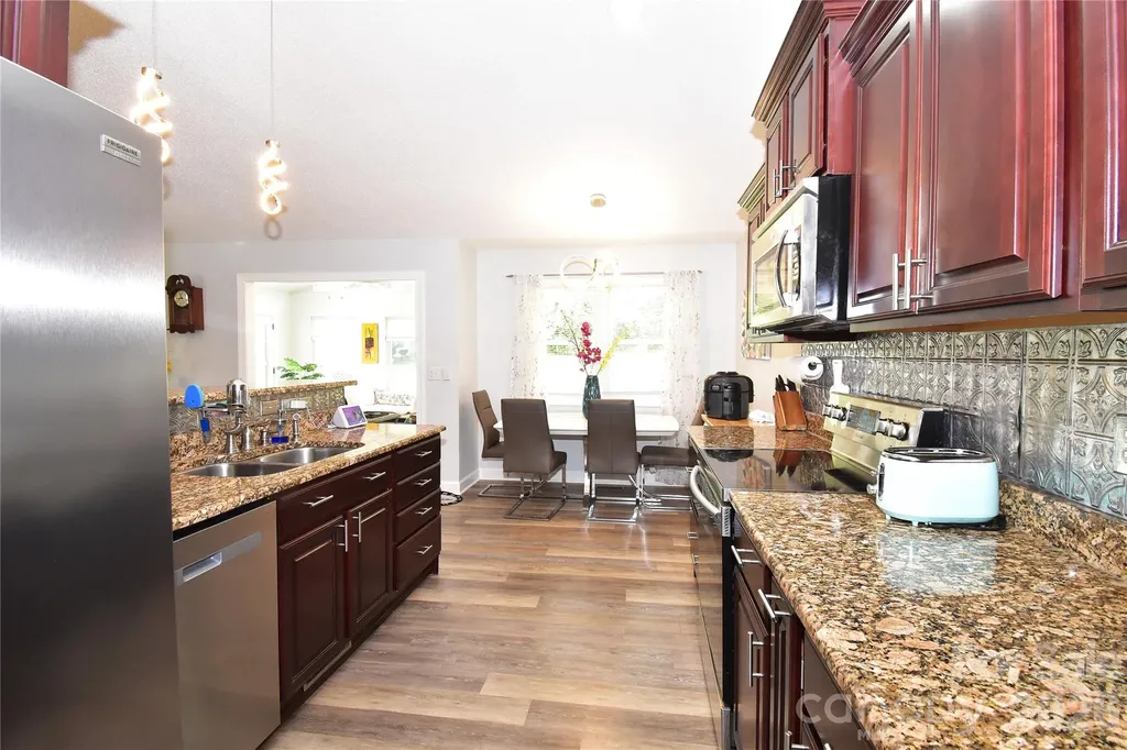 302 Watson Road Arden NC 28704