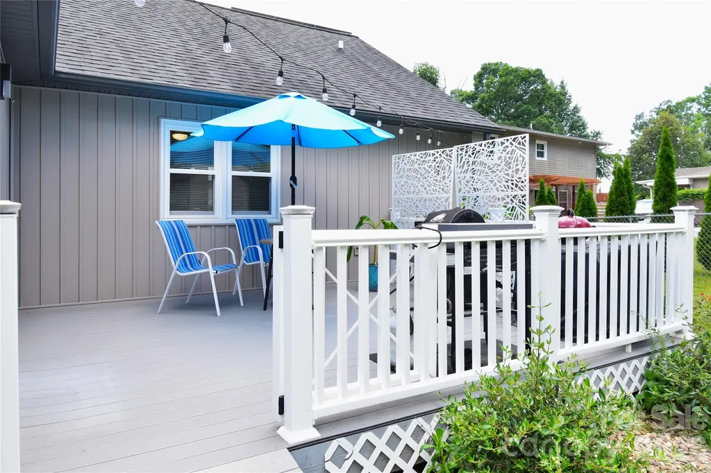302 Watson Road Arden NC 28704