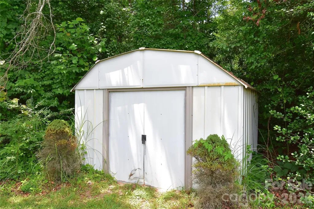 302 Watson Road Arden NC 28704