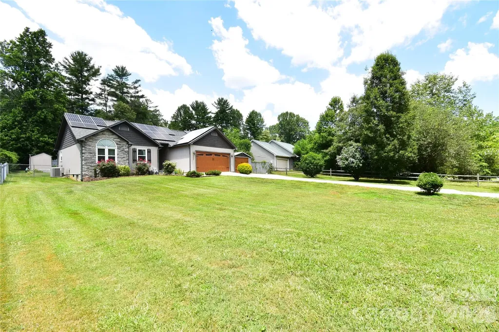 302 Watson Road Arden NC 28704
