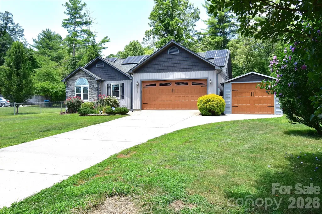302 Watson Road Arden NC 28704