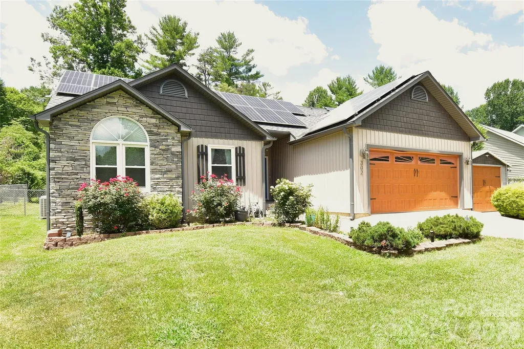 302 Watson Road Arden NC 28704