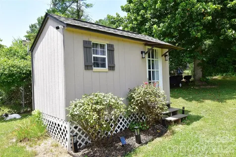 302 Watson Road Arden NC 28704