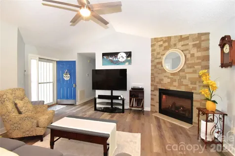 302 Watson Road Arden NC 28704