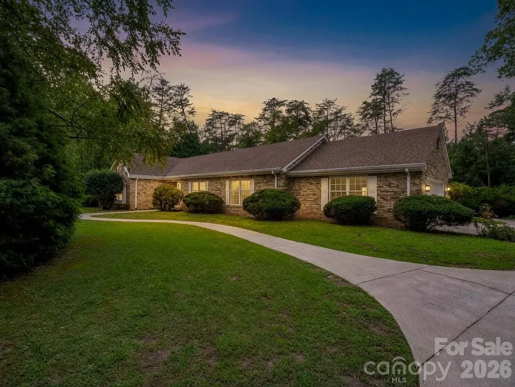 2000 Golf Course Road Columbus NC 28722