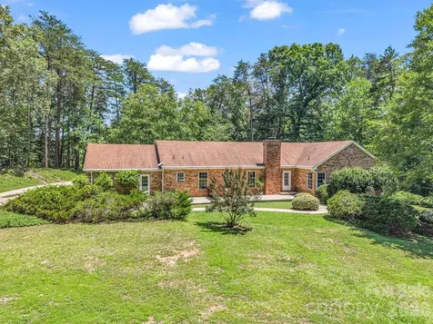 2000 Golf Course Road Columbus NC 28722