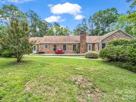 2000 Golf Course Road Columbus NC 28722