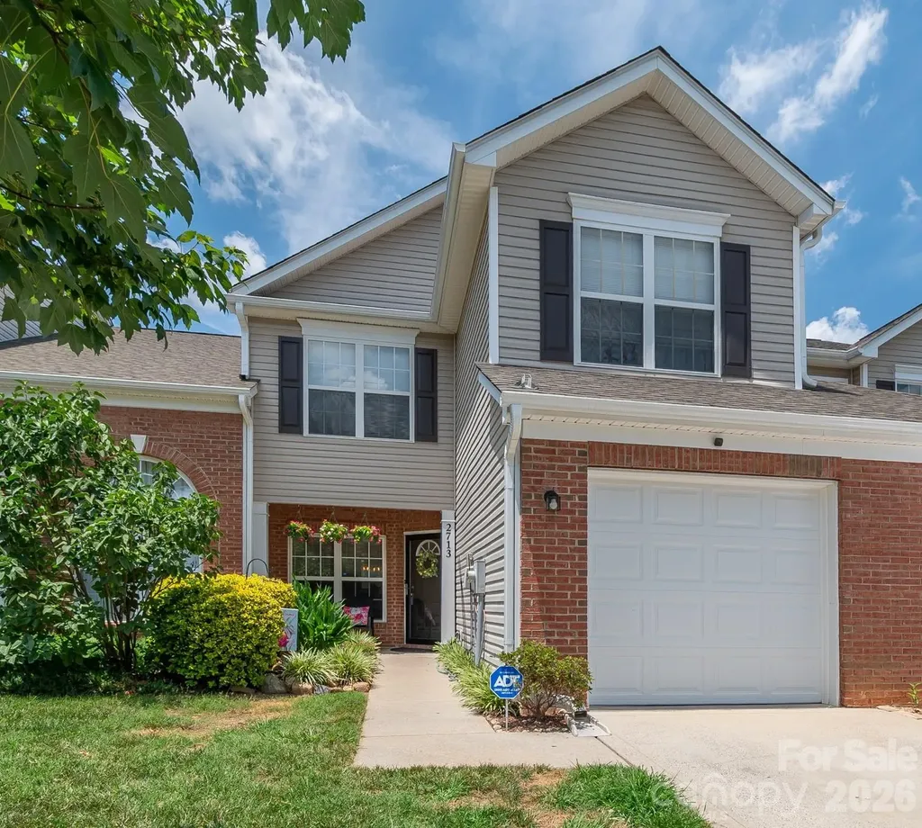 2713 Mill Valley Court Matthews NC 28105