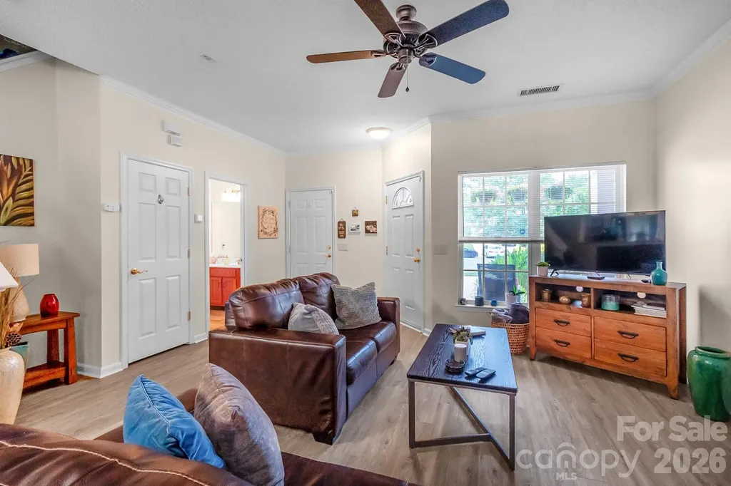 2713 Mill Valley Court Matthews NC 28105