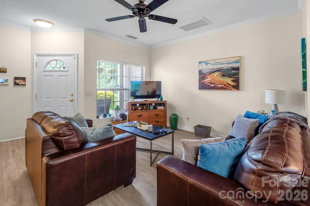 2713 Mill Valley Court Matthews NC 28105
