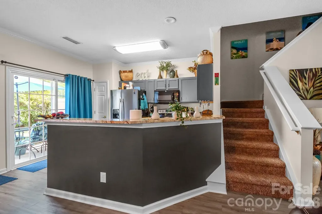 2713 Mill Valley Court Matthews NC 28105
