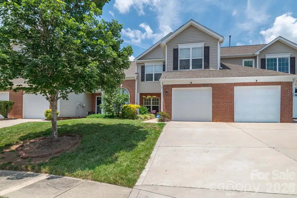 2713 Mill Valley Court Matthews NC 28105