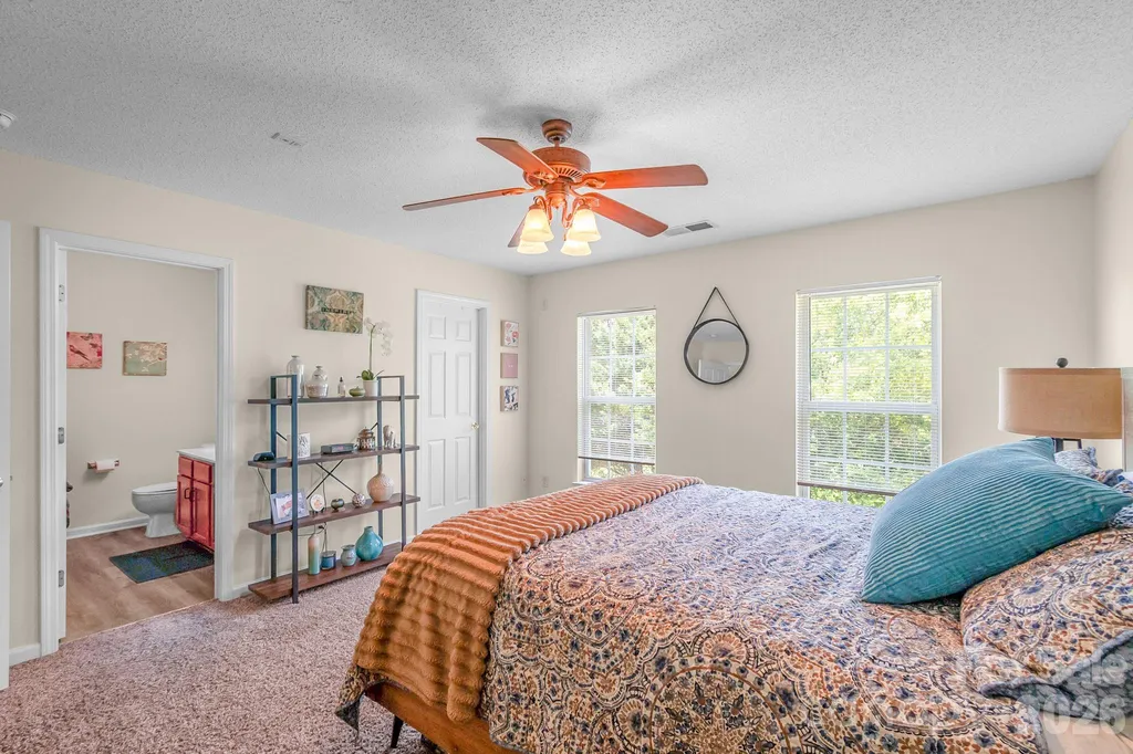 2713 Mill Valley Court Matthews NC 28105