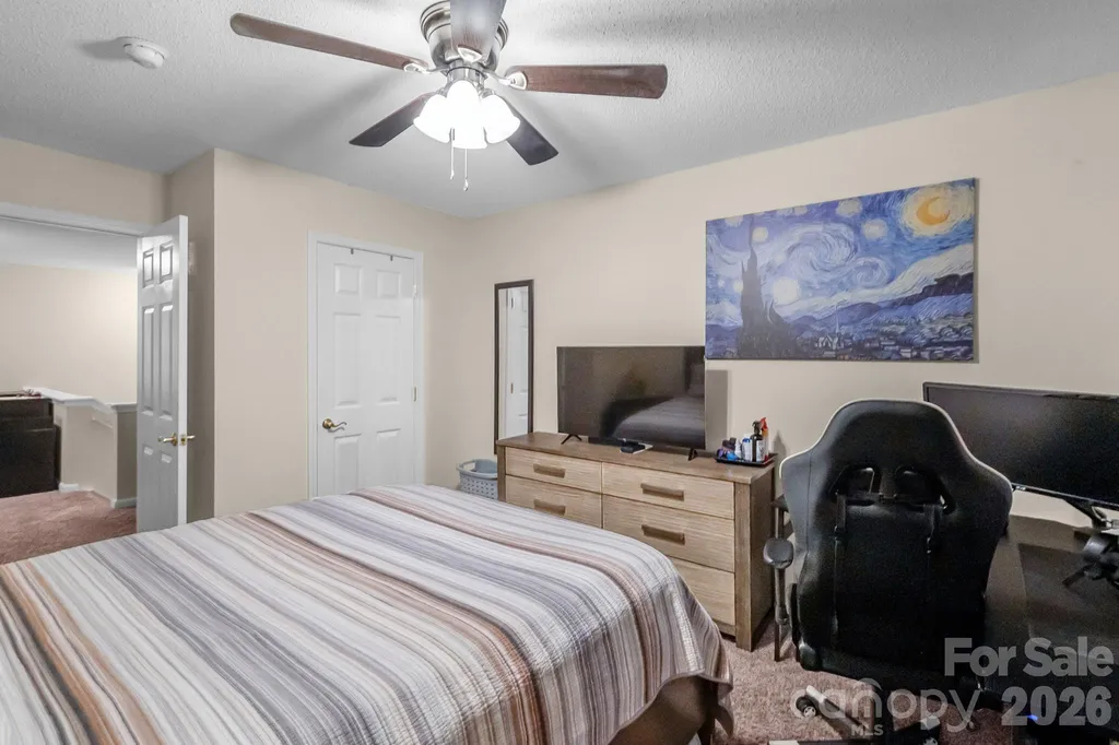 2713 Mill Valley Court Matthews NC 28105