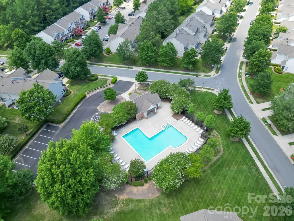 2713 Mill Valley Court Matthews NC 28105
