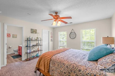 2713 Mill Valley Court Matthews NC 28105