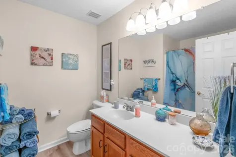 2713 Mill Valley Court Matthews NC 28105