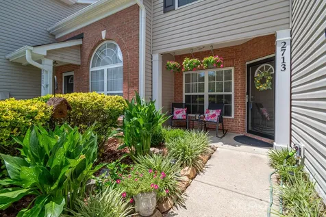 2713 Mill Valley Court Matthews NC 28105